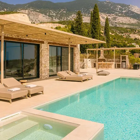 Petra Tranquila * Afrato