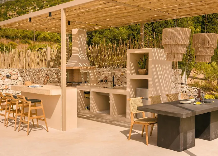 Petra Tranquila Villa Afrato