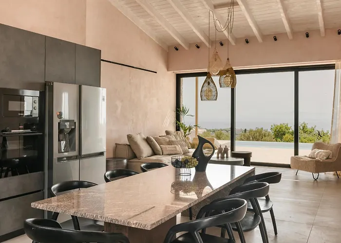 Petra Tranquila Afrato