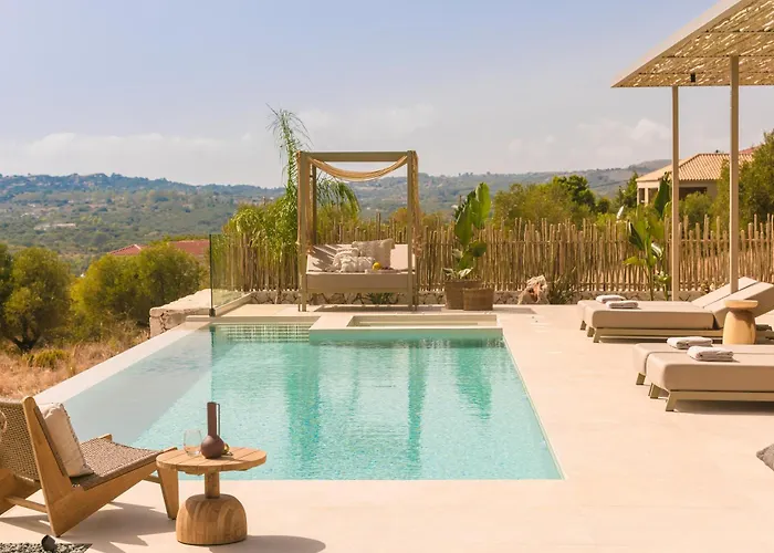 Petra Tranquila Afrato